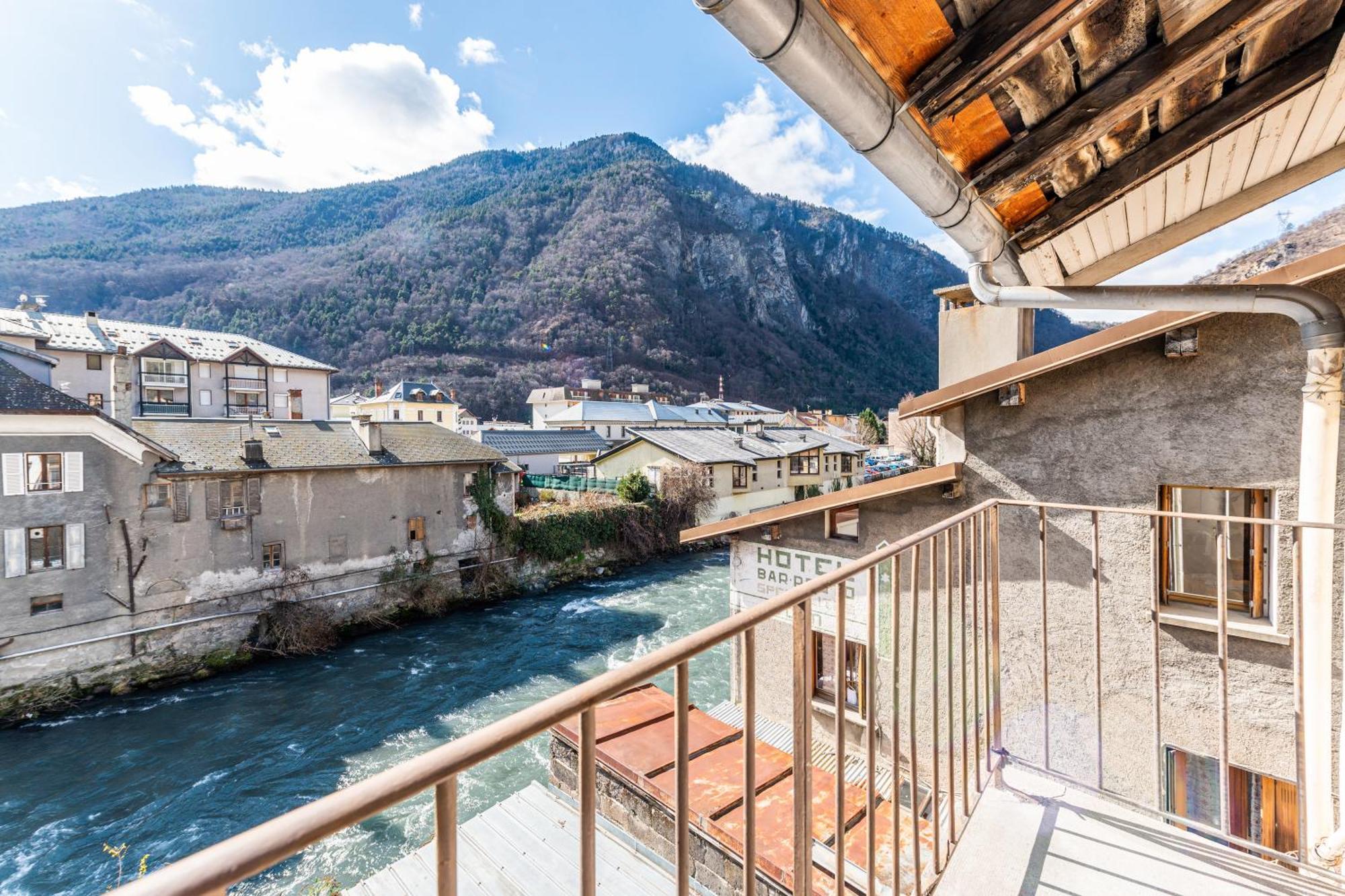 Appartement T2 "Le De Funes" Moutiers  Esterno foto